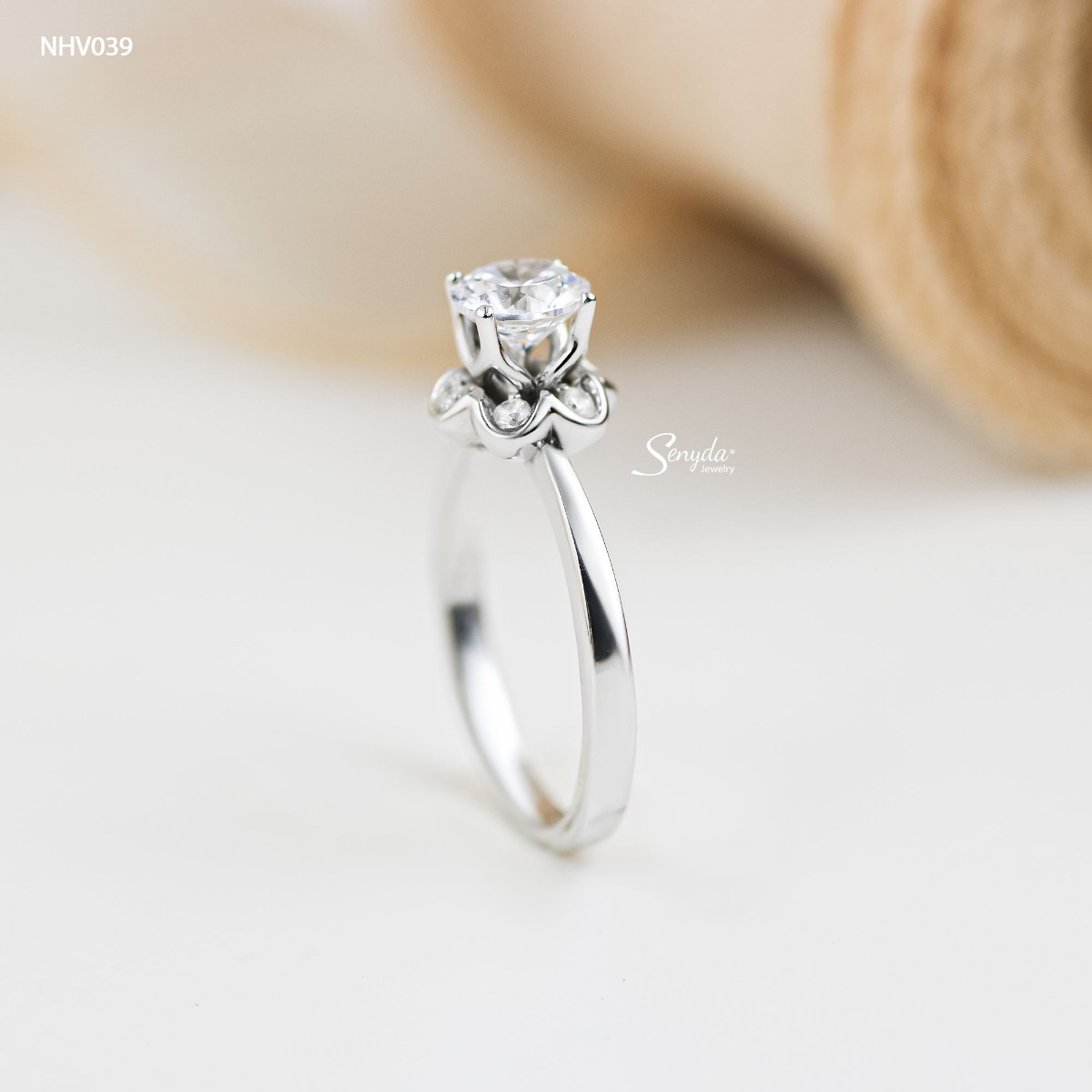 white gold engagement rings