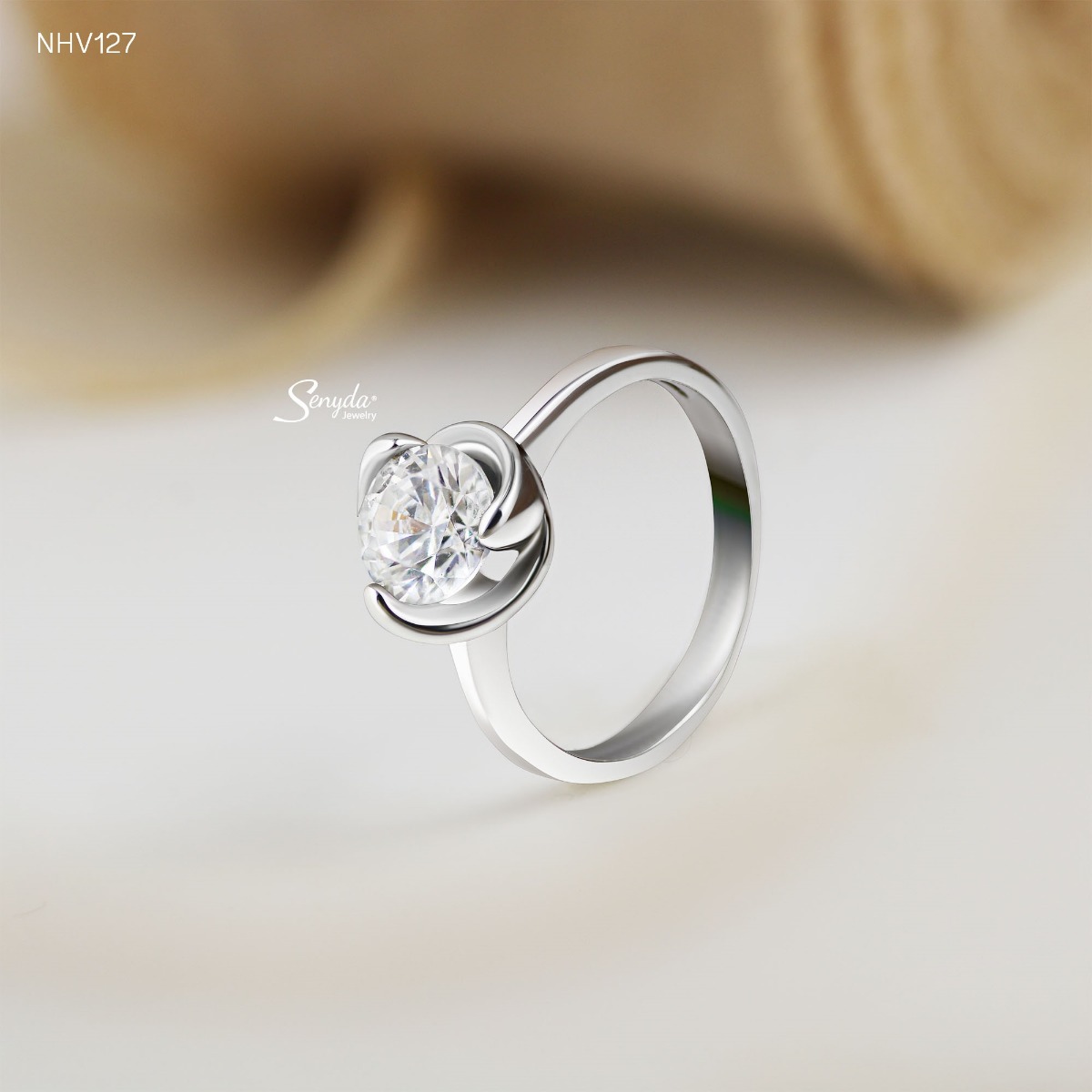 white gold engagement rings